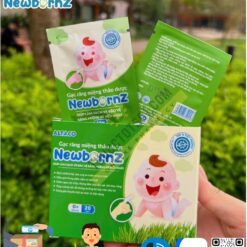 gạc răng miệng thảo dược NewbornZ giúp vệ sinh trị nấm và tưa lưỡi trẻ em an toàn thuoctotso1.com
